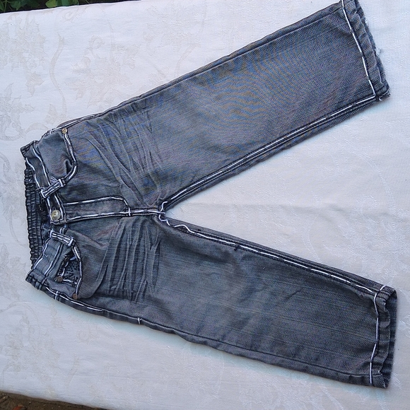3T: GS115 VINTAGE DENIM: DISTRESSED JEANS - Picture 2 of 9